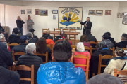 Esposas de policías territoriales retirados reclamaron por deuda de haberes