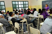 Educación suspendió momentáneamente la preinscripción para 1° año del secundario