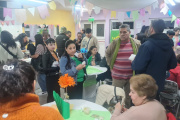 El CAAD transformó sus instalaciones en un patio cervecero solidario y reunió a gran cantidad de vecinos