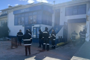Asambleas en la puerta de las oficinas y paro el martes próximo