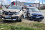 Dos vehículos impactaron en la esquina de 25 de Mayo y Colón