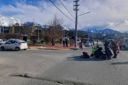 Un hombre fue trasladado al hospital luego que chocaron una moto y un auto
