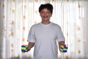 Adolescente talento del Cubo de Rubik, necesita apoyo para viajar al Sudamericano en Colombia