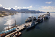 Oficializaron la baja de tarifas y el inicio de un plan de obras para modernizar el puerto de Ushuaia