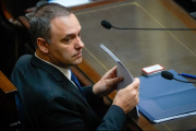 Adorni insite: habla de “mentiras”, niega viajes y asegura que la causa “no tiene gollete