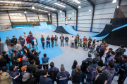 Jóvenes y familias ya disfrutan del renovado Parque de Deportes Urbanos de Río Grande