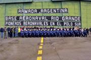 50 jóvenes de Río Grande ingresan a la Base Aeronaval con formación íntegramente local