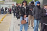 Argentina pierde empleos y el salario mínimo es el más bajo en 23 años