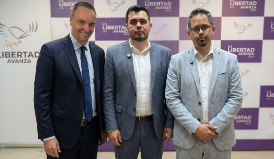 Mientras denuncian a la "casta" en Tierra del Fuego, Pauli y Rodríguez blindan a Adorni en el Congreso